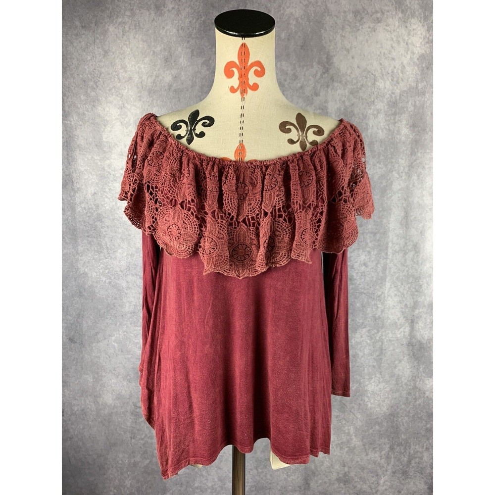 Altar'd State Size M Ribbed Long Sleeve Scoop Neck Top Lace Neck Red Vine Washed